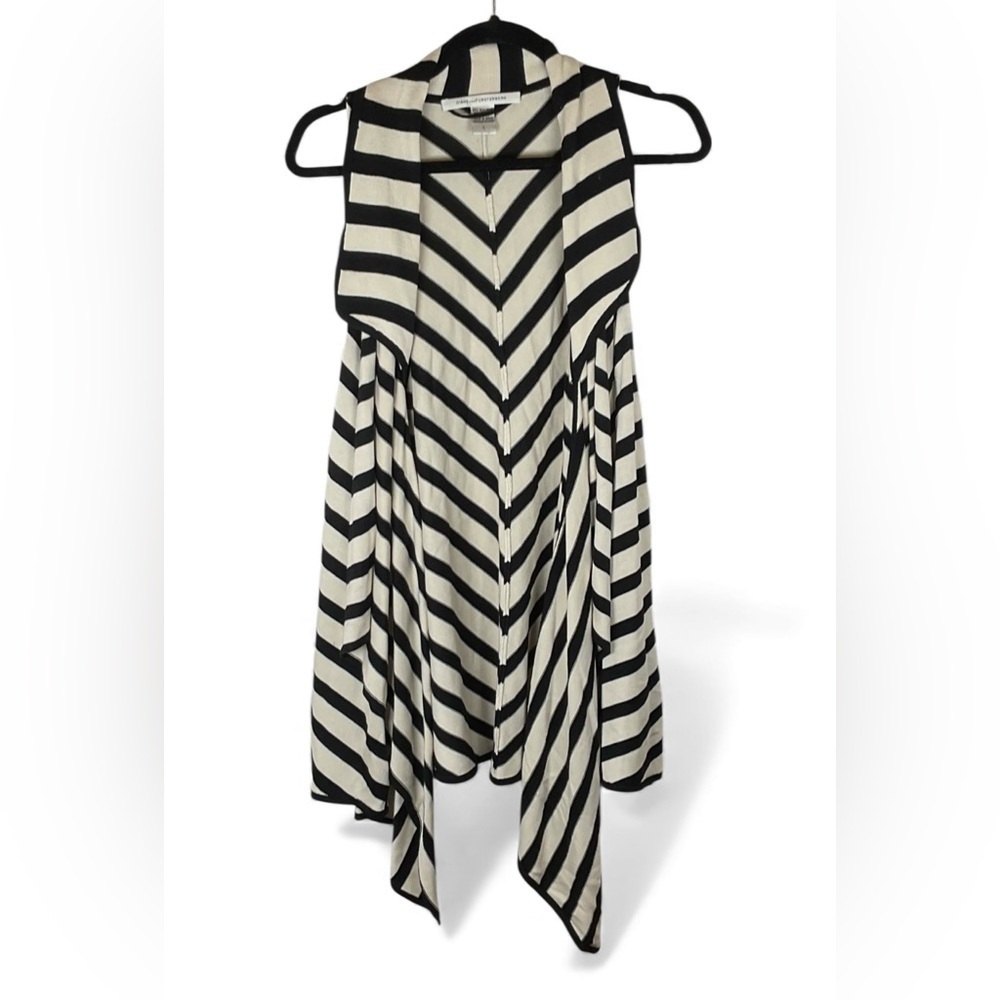 Diane Von Furstenberg DVF Black/Cream Stripe Silk Blend Knit Vest Cardigan. L.